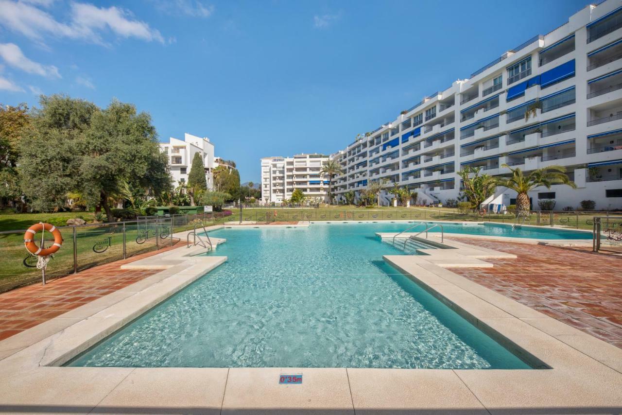 Апартаменти Jardines Del Puerto Марбелья Екстер'єр фото